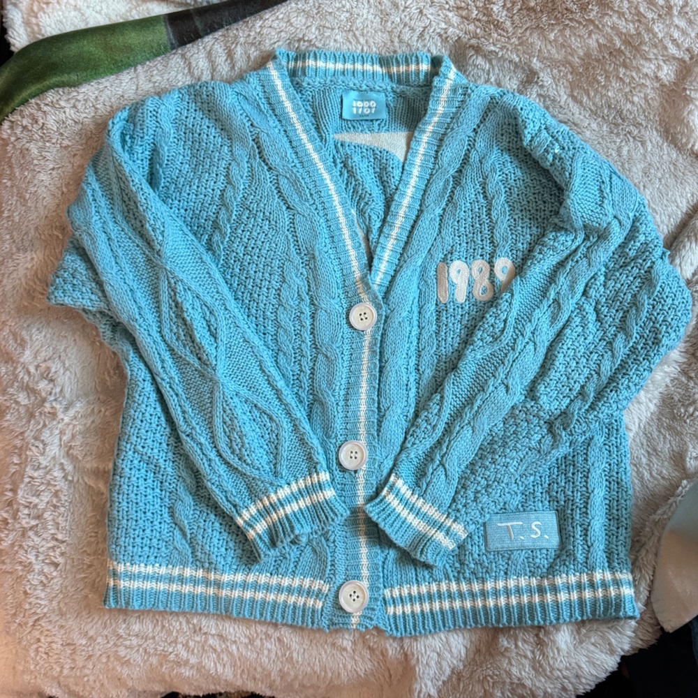 Taylor Swift authentic 1989 light blue seagull Knit Cardigan xs/ sm